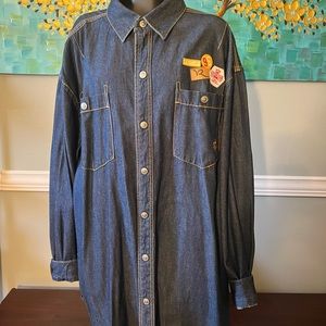 Rocawear men’s light jacket/ blue denim snap buttons down front cuffed sleeves